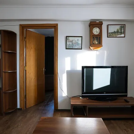 Old City-downtown 3 By Chr Luxury Property Appartement Boekarest