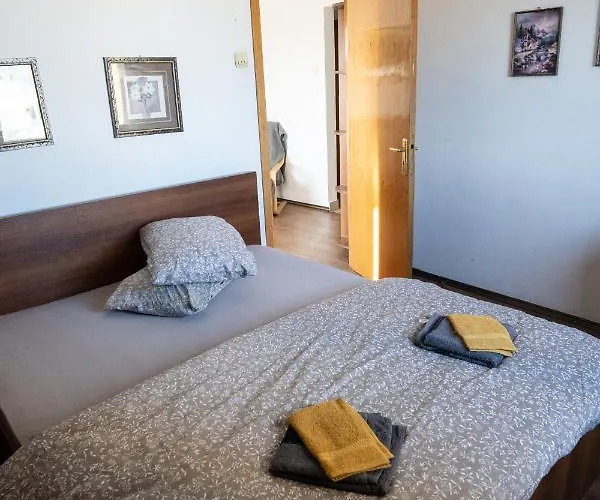 Old City-downtown 3 By Chr Luxury Property *